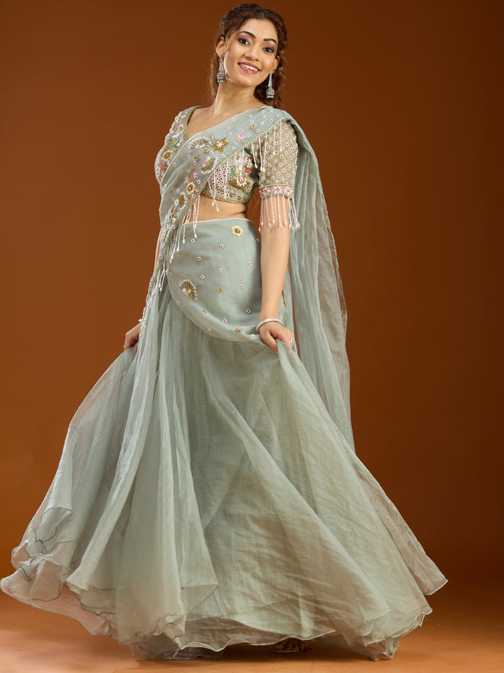 Sea Green Organza  Threadwork Saree With Matching Blouse Piece