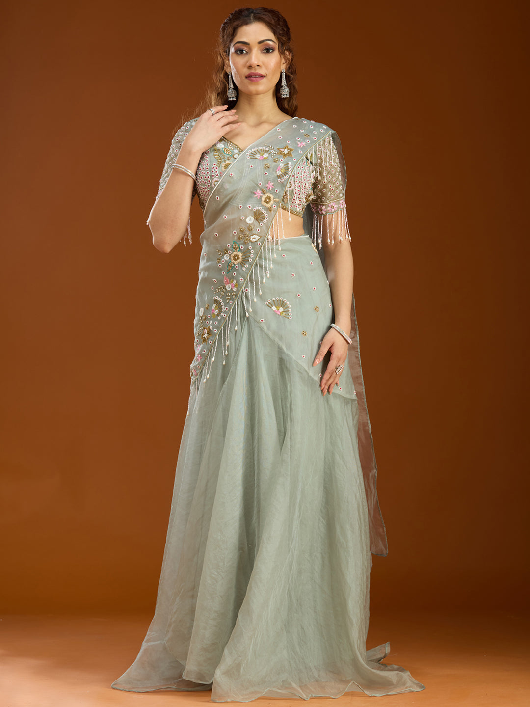 Sea Green Organza  Threadwork Saree With Matching Blouse Piece