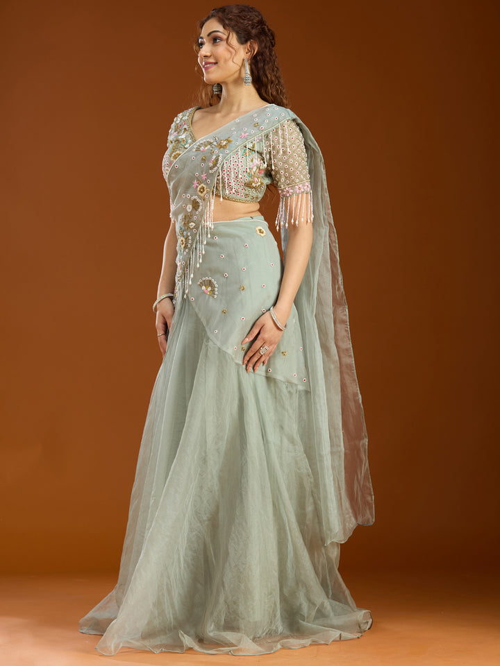 Sea Green Organza  Threadwork Saree With Matching Blouse Piece