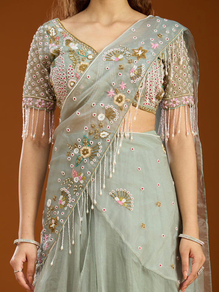 Sea Green Organza  Threadwork Saree With Matching Blouse Piece