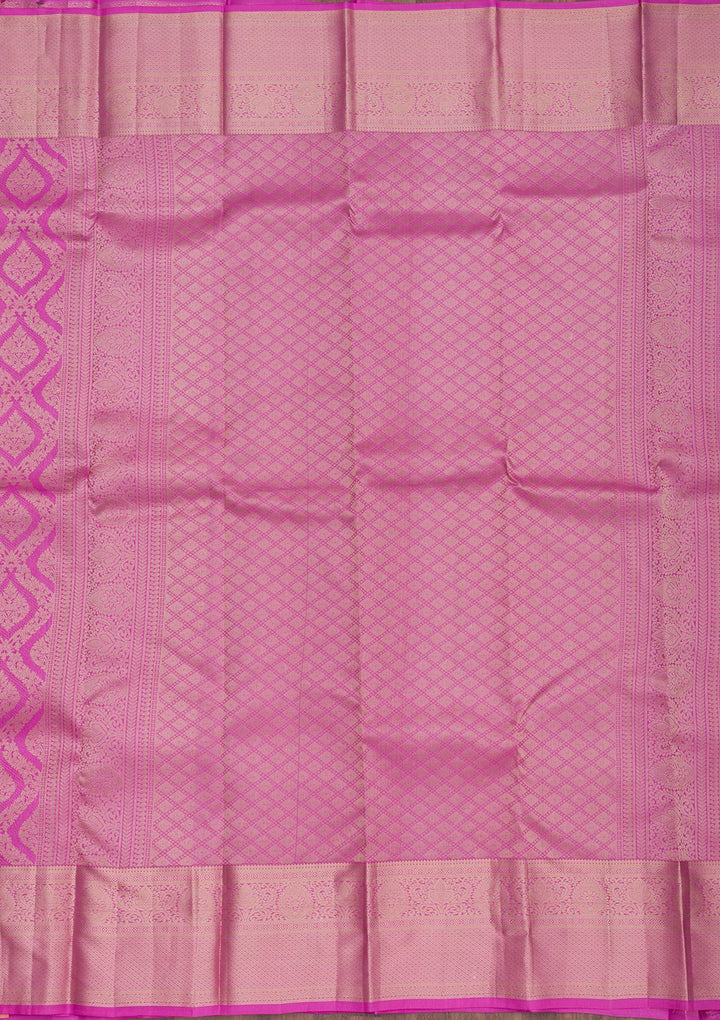 Magenta Pink Pure Silk Jaal Gold Zariwork Saree With Matching Blouse Piece
