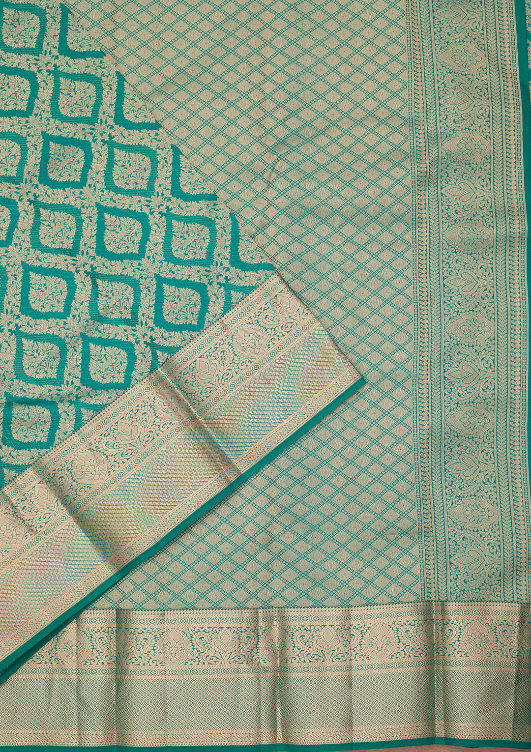 Peacock Green Zariwork (Gold) Pure Silk Saree