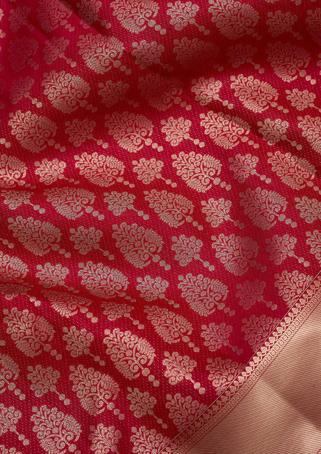 Maroon Silk Jaal Gold Zariwork Saree With Matching Blouse Piece