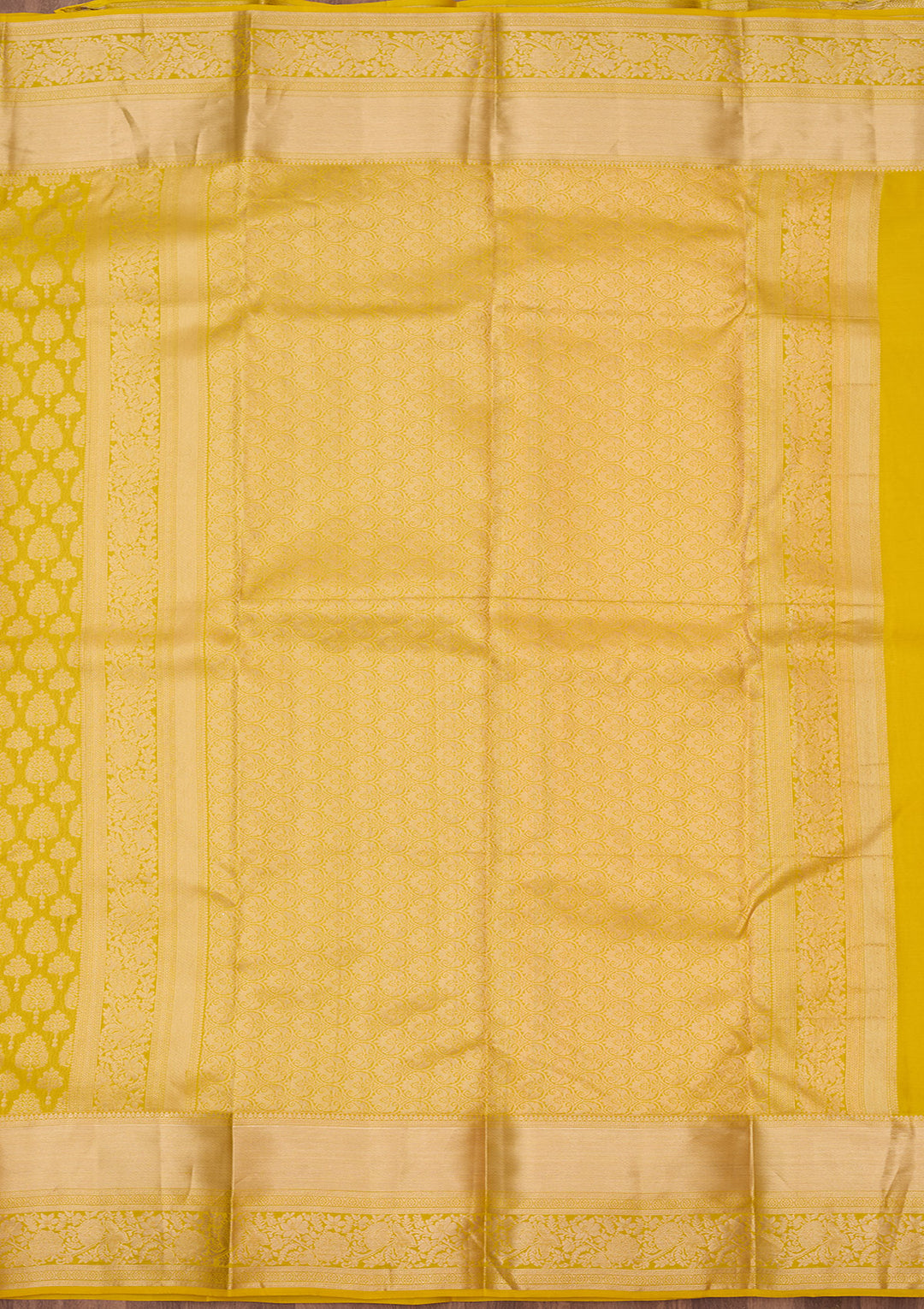 Yellow Silk Jaal Gold Zariwork Saree With Matching Blouse Piece