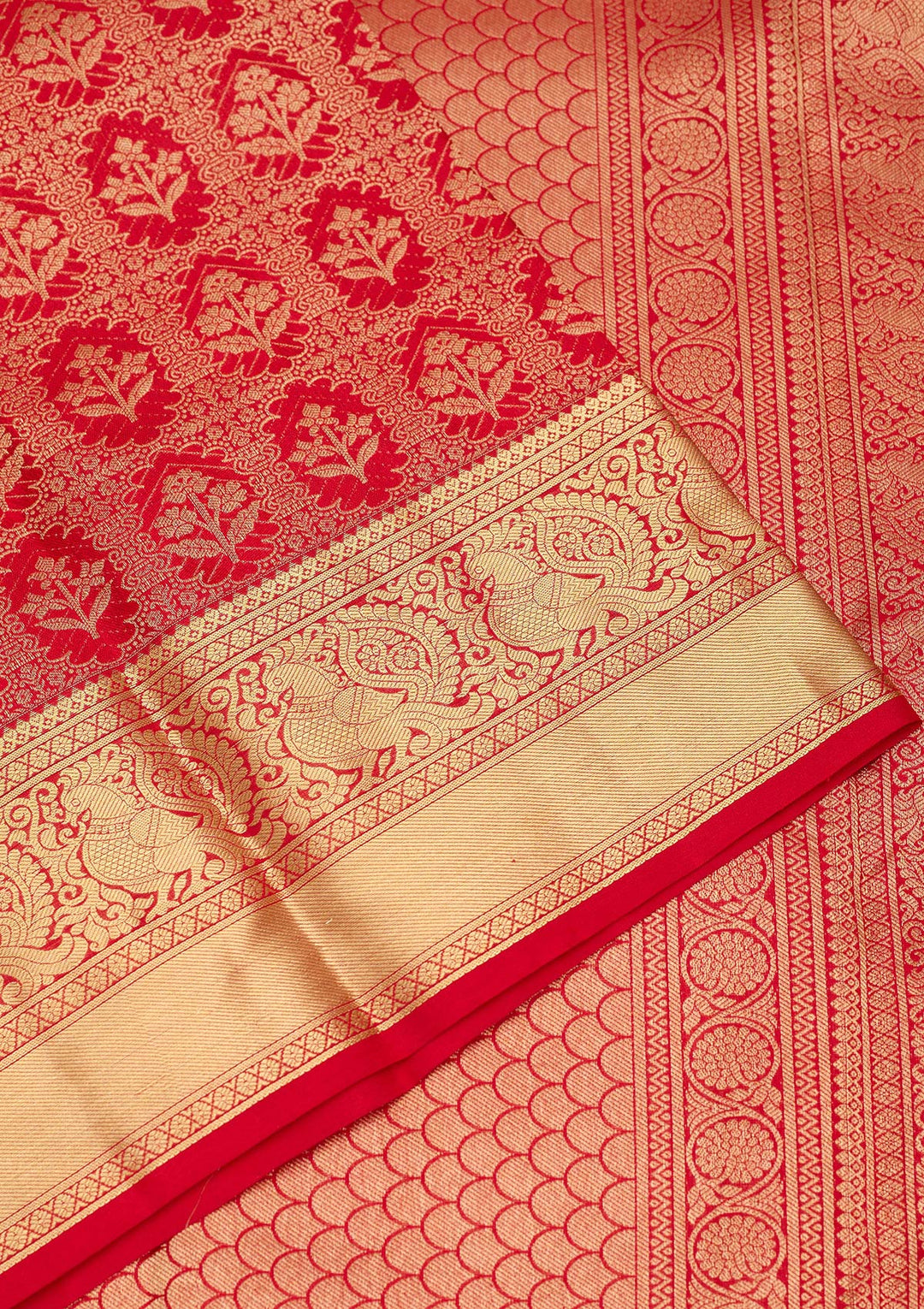 Red Silk Jaal Gold Zariwork Saree With Matching Blouse Piece