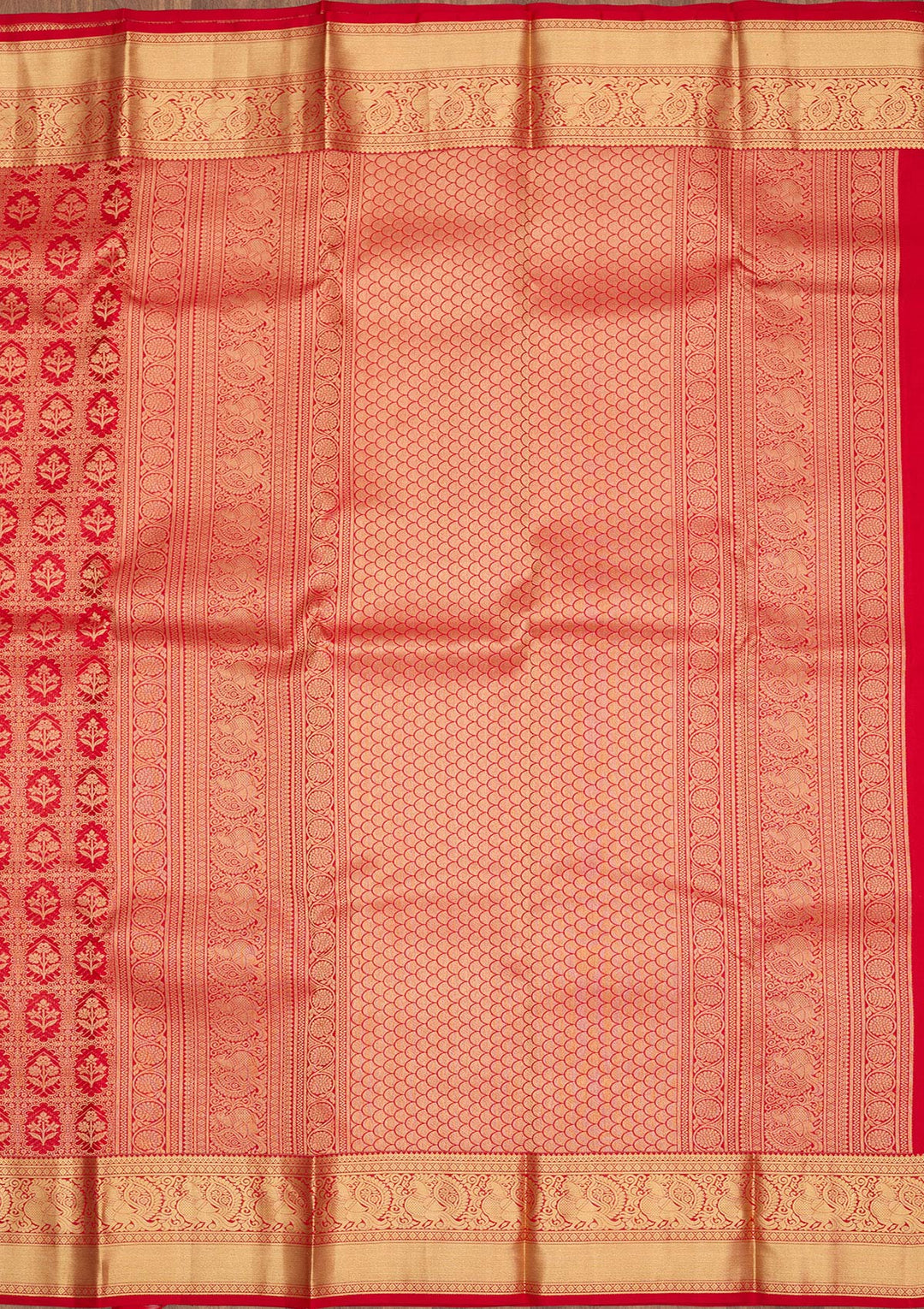 Red Silk Jaal Gold Zariwork Saree With Matching Blouse Piece