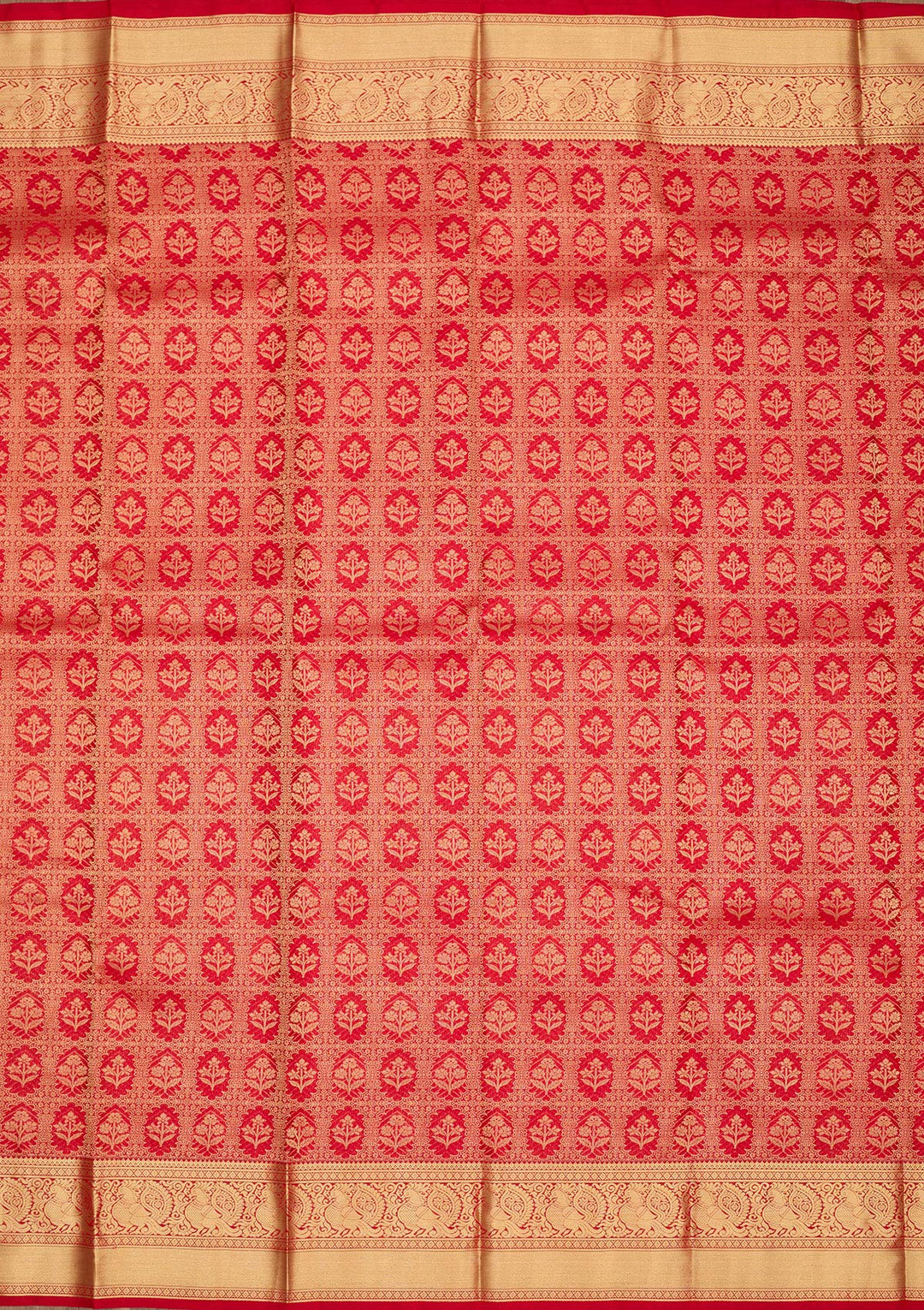 Red Silk Jaal Gold Zariwork Saree With Matching Blouse Piece