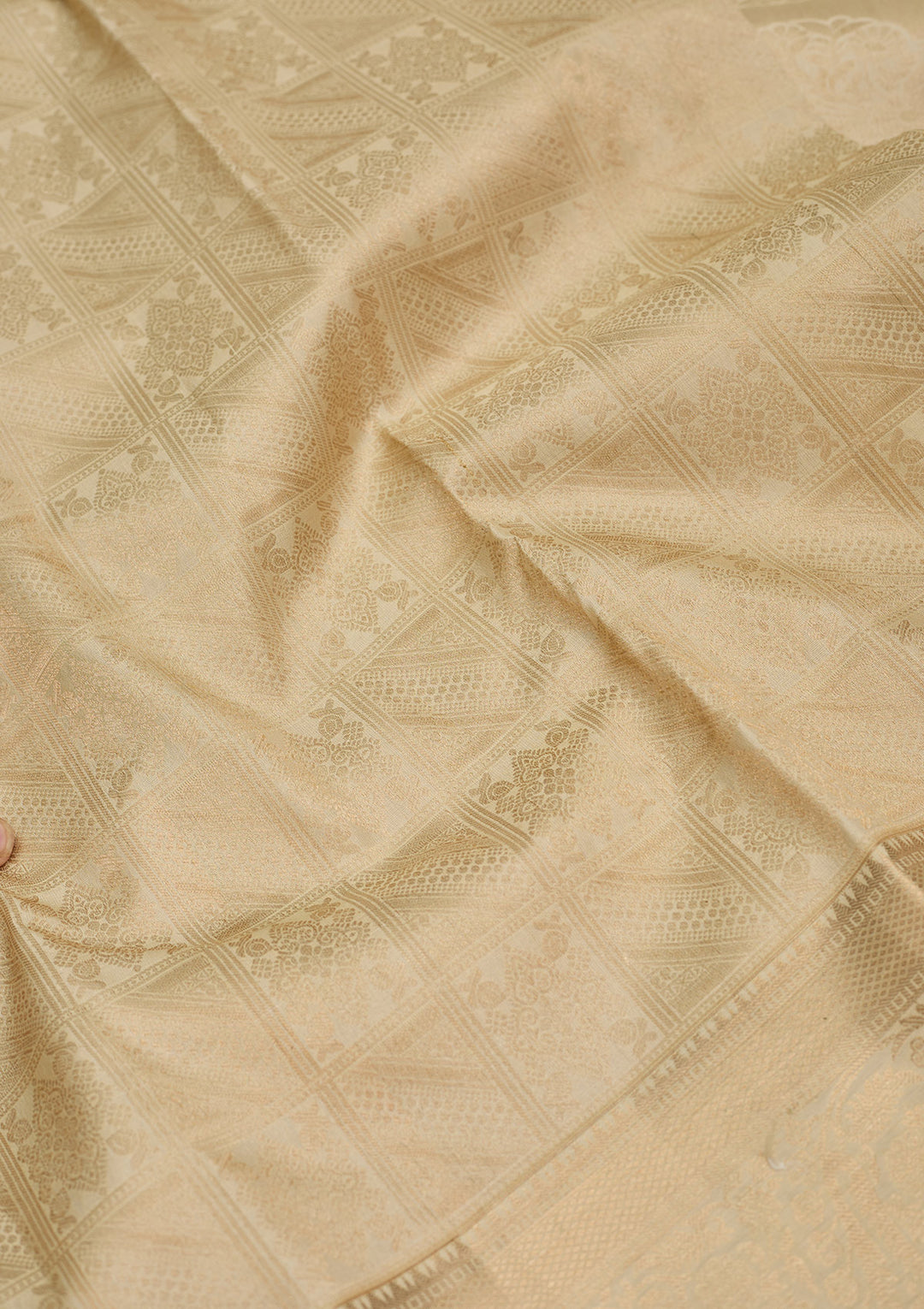 Cream Zariwork Pure Silk Saree