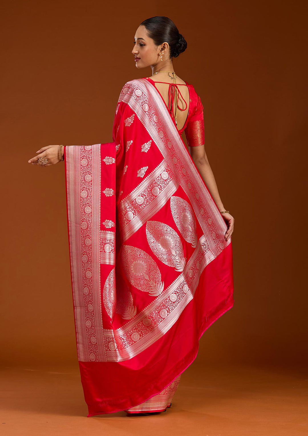 Red Silk Jaal Silver Zariwork Saree With Matching Blouse Piece