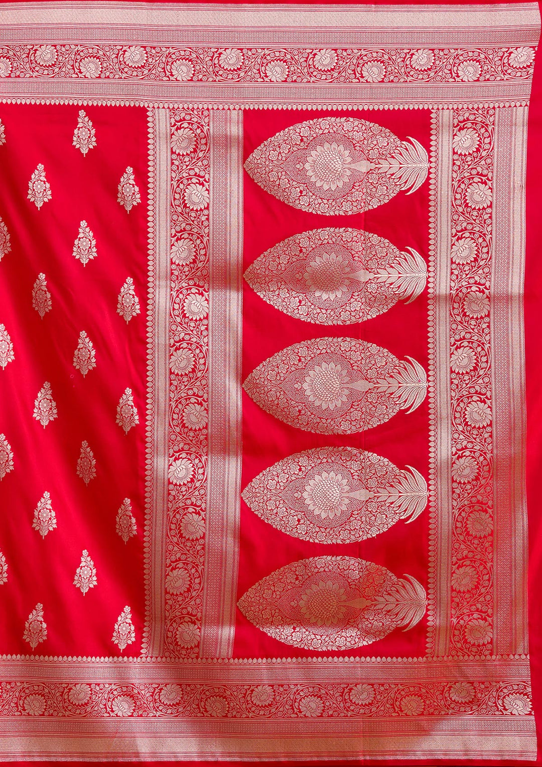 Red Silk Jaal Silver Zariwork Saree With Matching Blouse Piece