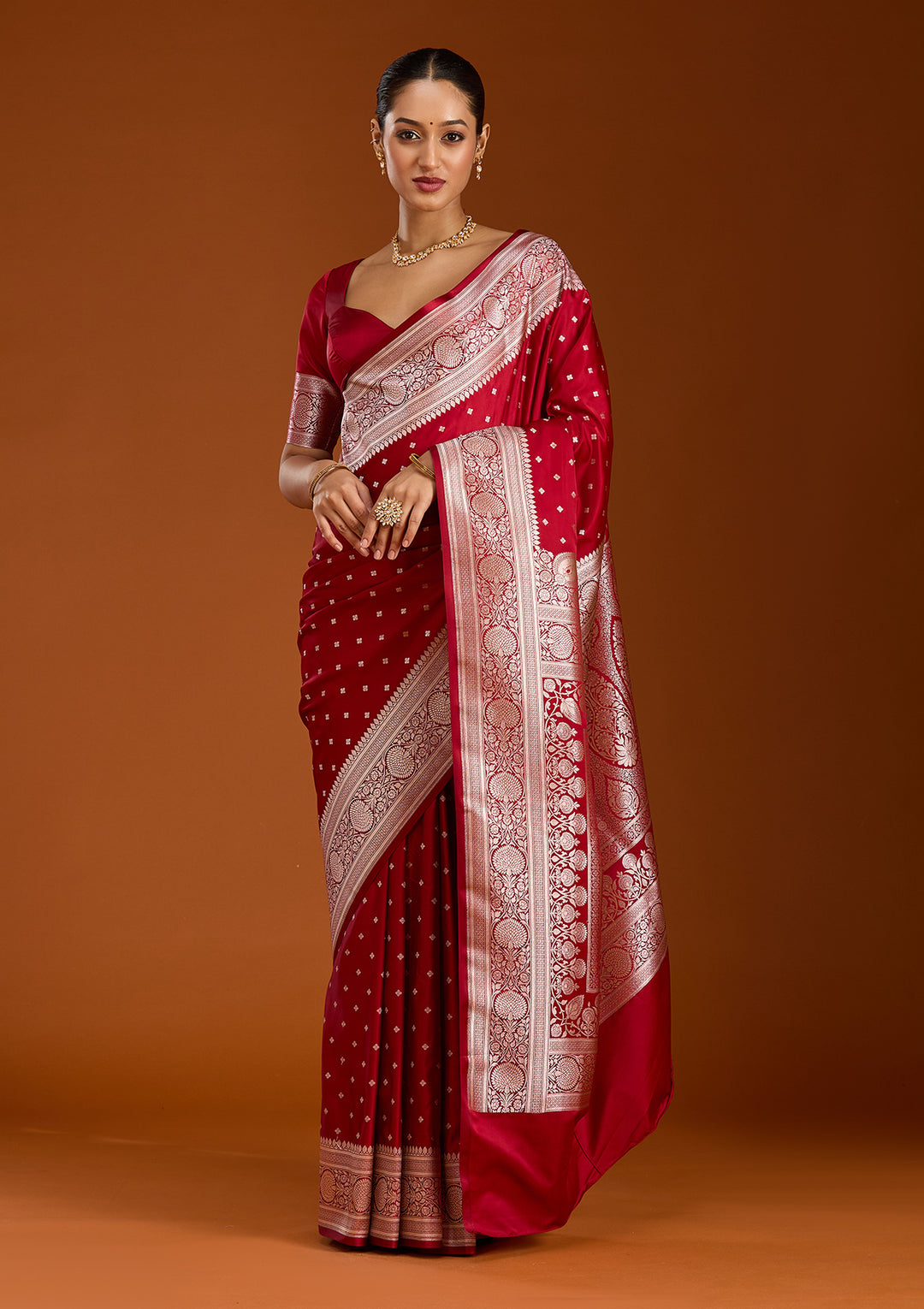 Maroon Silk Jaal Gold Zariwork Saree With Matching Blouse Piece