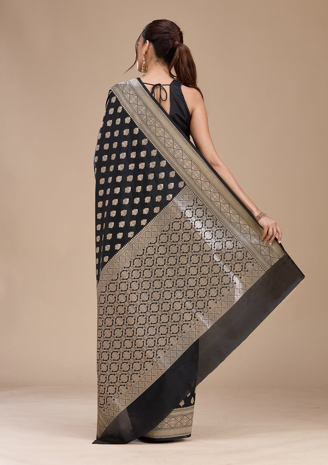 Black Silk Jaal Gold Zariwork Saree With Matching Blouse Piece