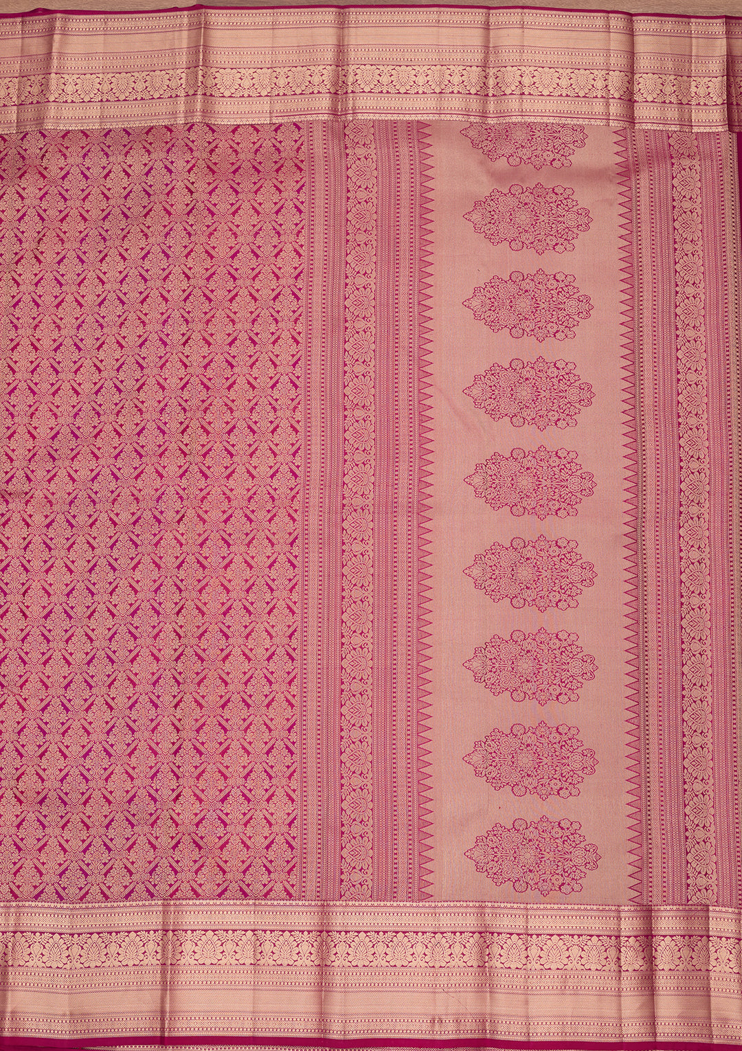 Lavender Silk Jaal Gold Zariwork Saree With Matching Blouse Piece