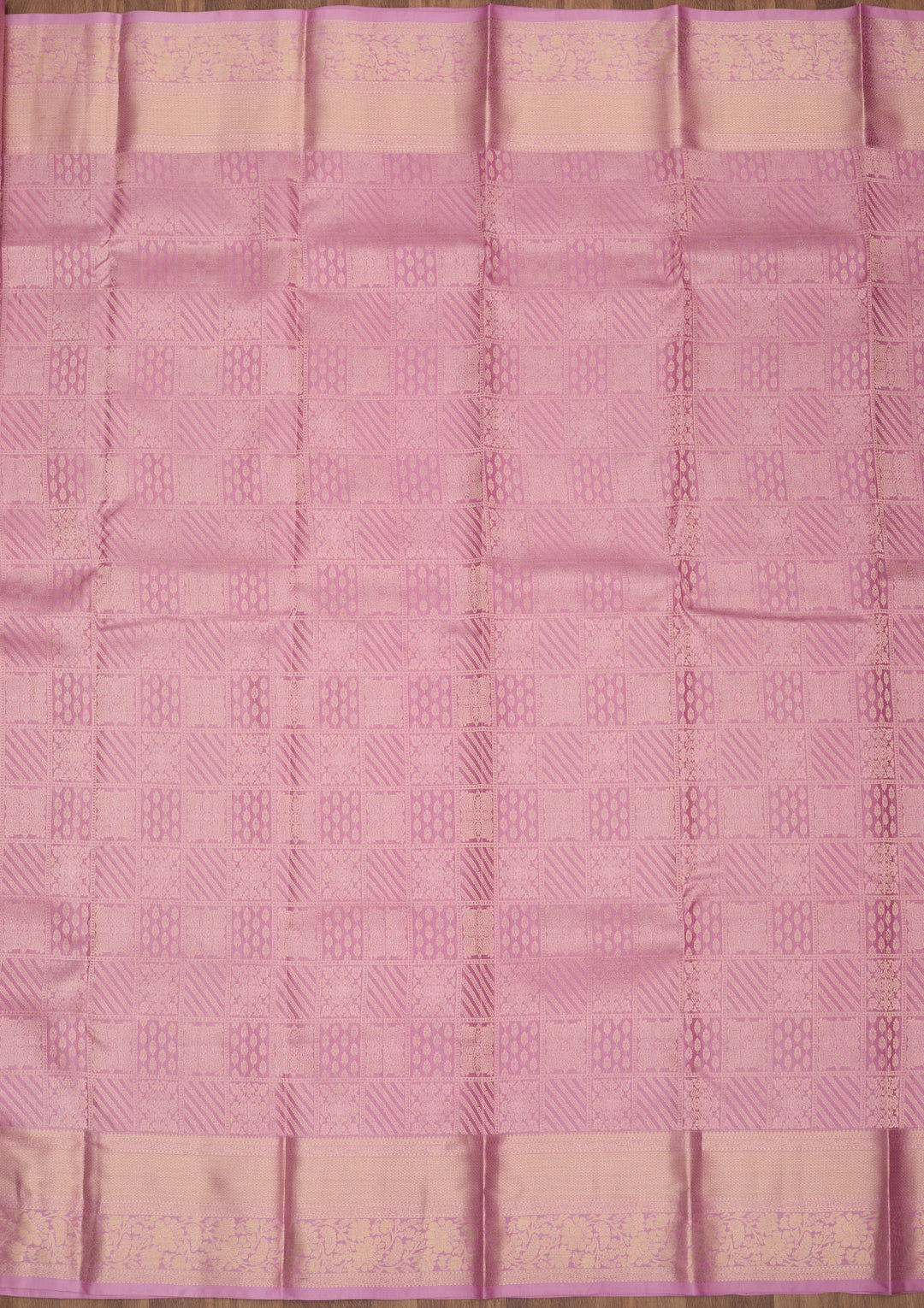 Mauve Pure Silk Jaal Gold Zariwork Saree With Matching Blouse Piece