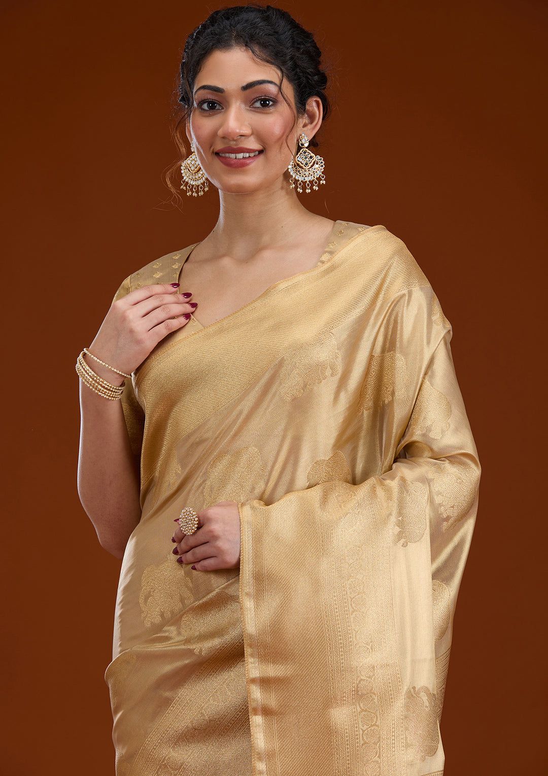 Beige Silk Buti Gold Zariwork Saree With Matching Blouse Piece