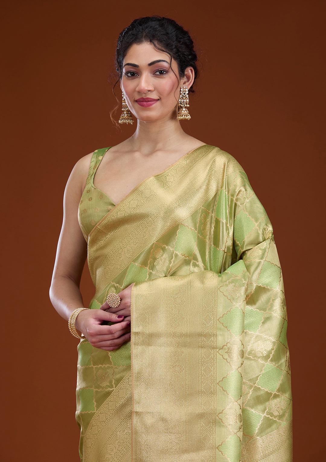 Leaf Green Silk Checks Gold Zariwork Saree With Matching Blouse Piece