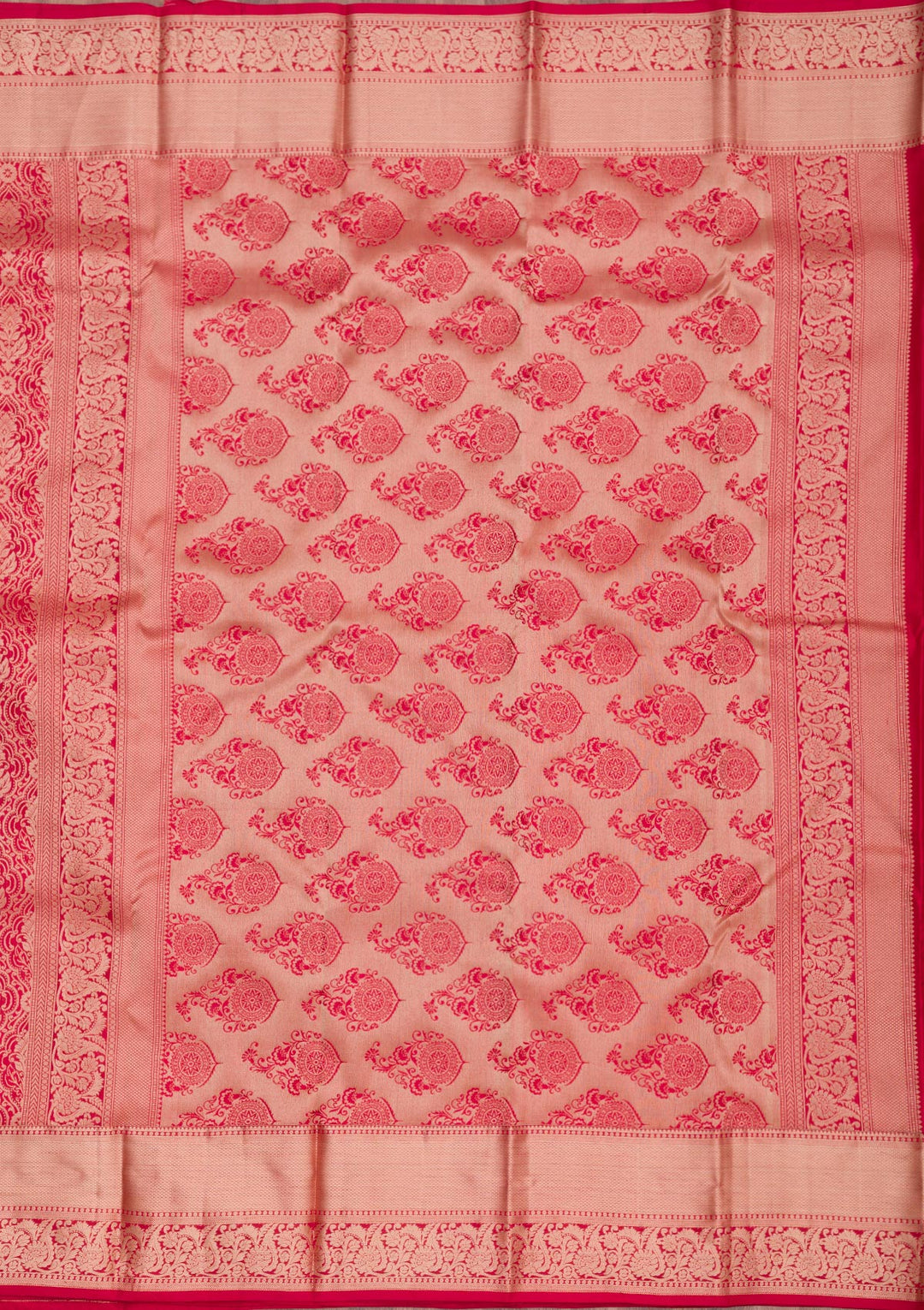 Red Pure Silk Jaal Zariwork Saree With Matching Blouse Piece