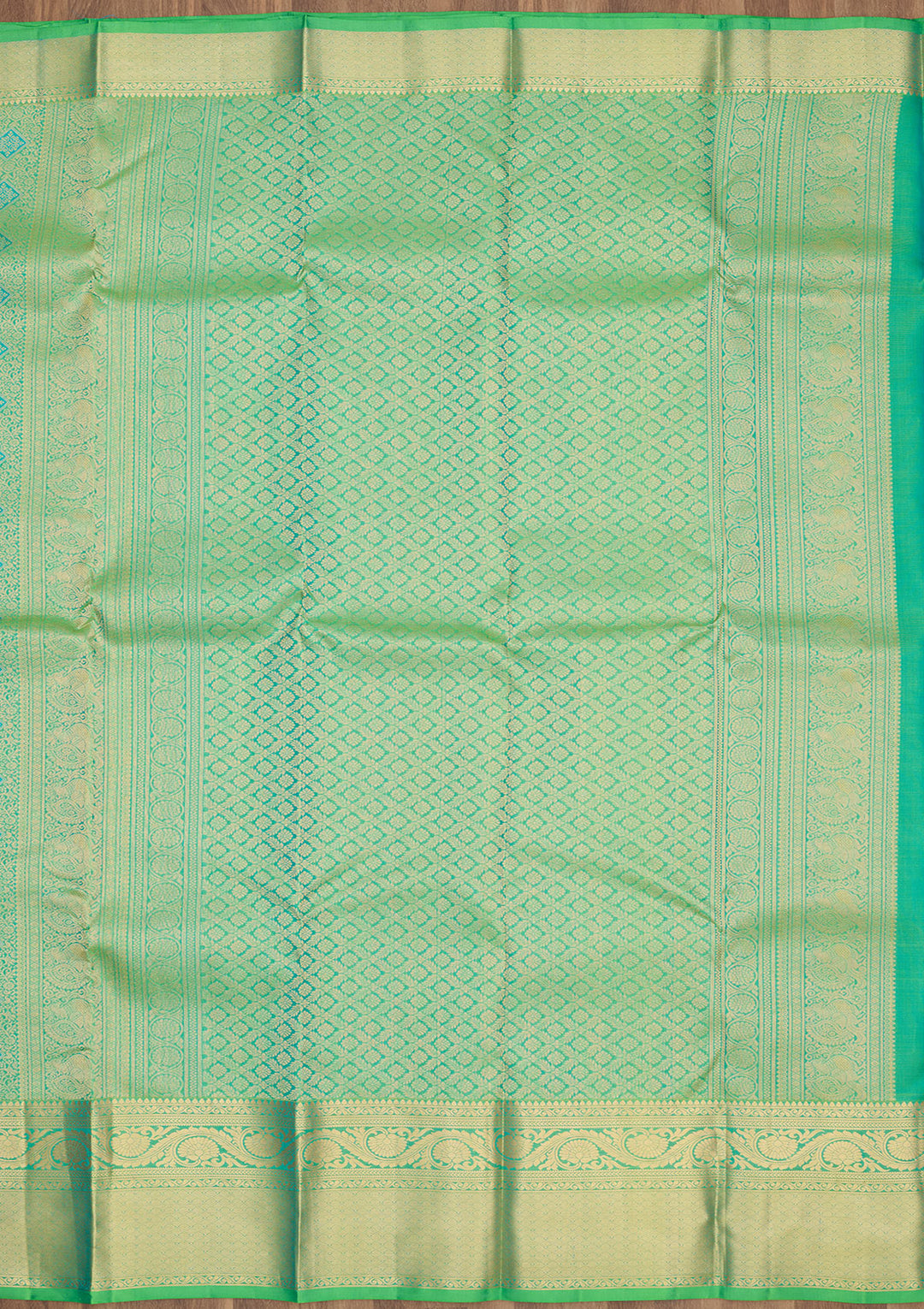 Green Silk Jaal Gold Zariwork Saree With Matching Blouse Piece