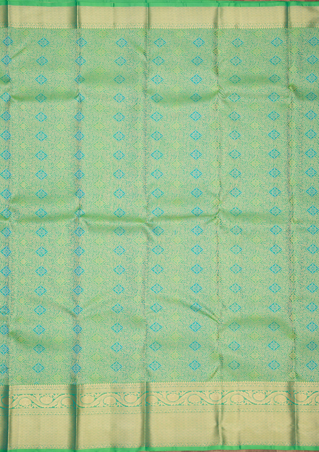 Green Silk Jaal Gold Zariwork Saree With Matching Blouse Piece