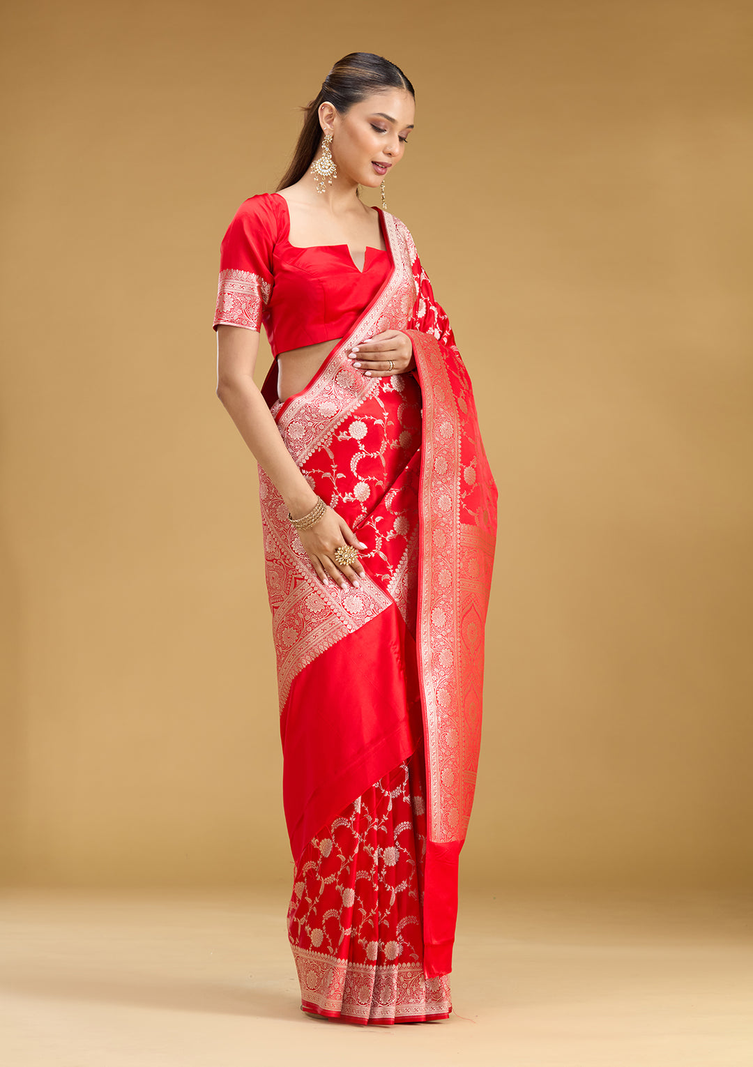 Red Silk Jaal Silver Zariwork Saree With Matching Blouse Piece