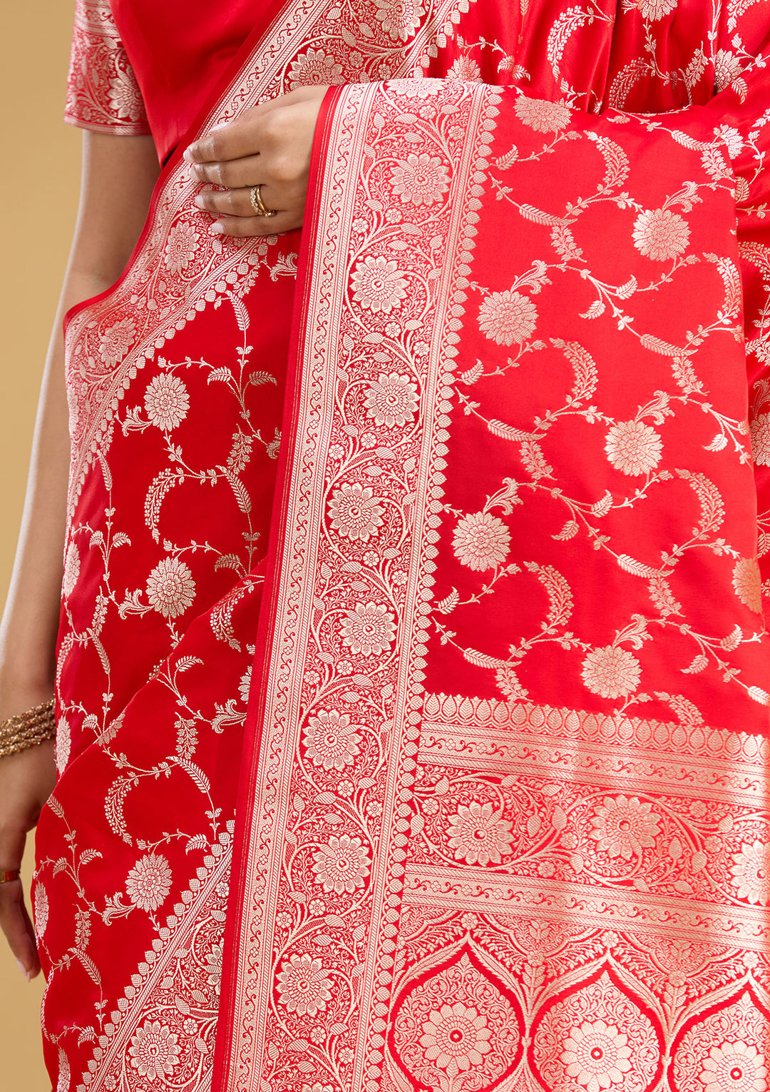 Red Silk Jaal Silver Zariwork Saree With Matching Blouse Piece