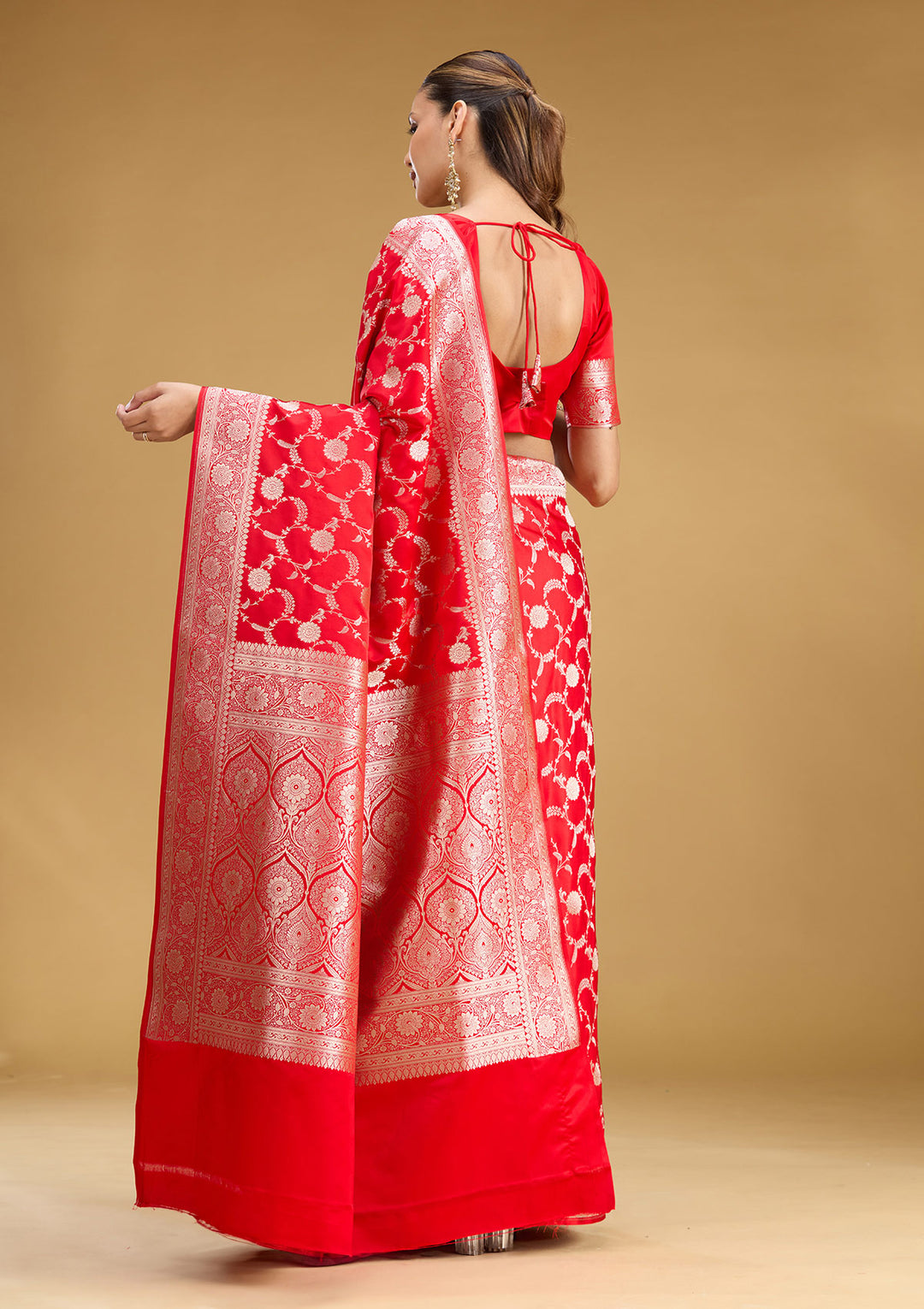 Red Silk Jaal Silver Zariwork Saree With Matching Blouse Piece