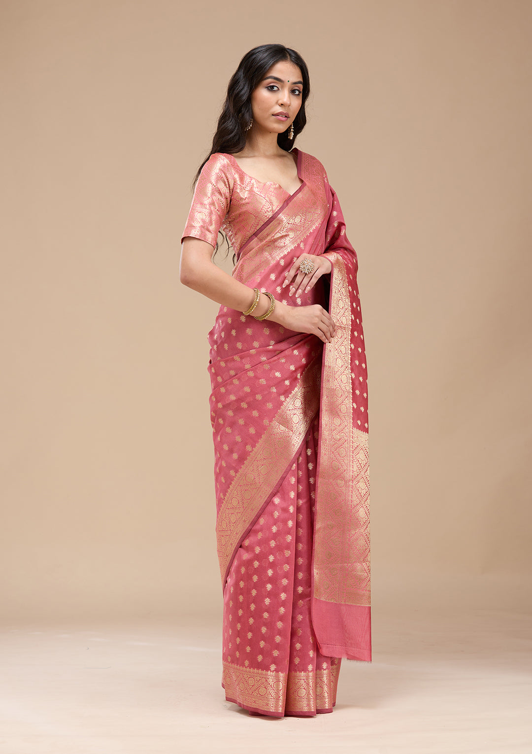 Onion Pink Silk Jaal Gold Zariwork Saree With Matching Blouse Piece