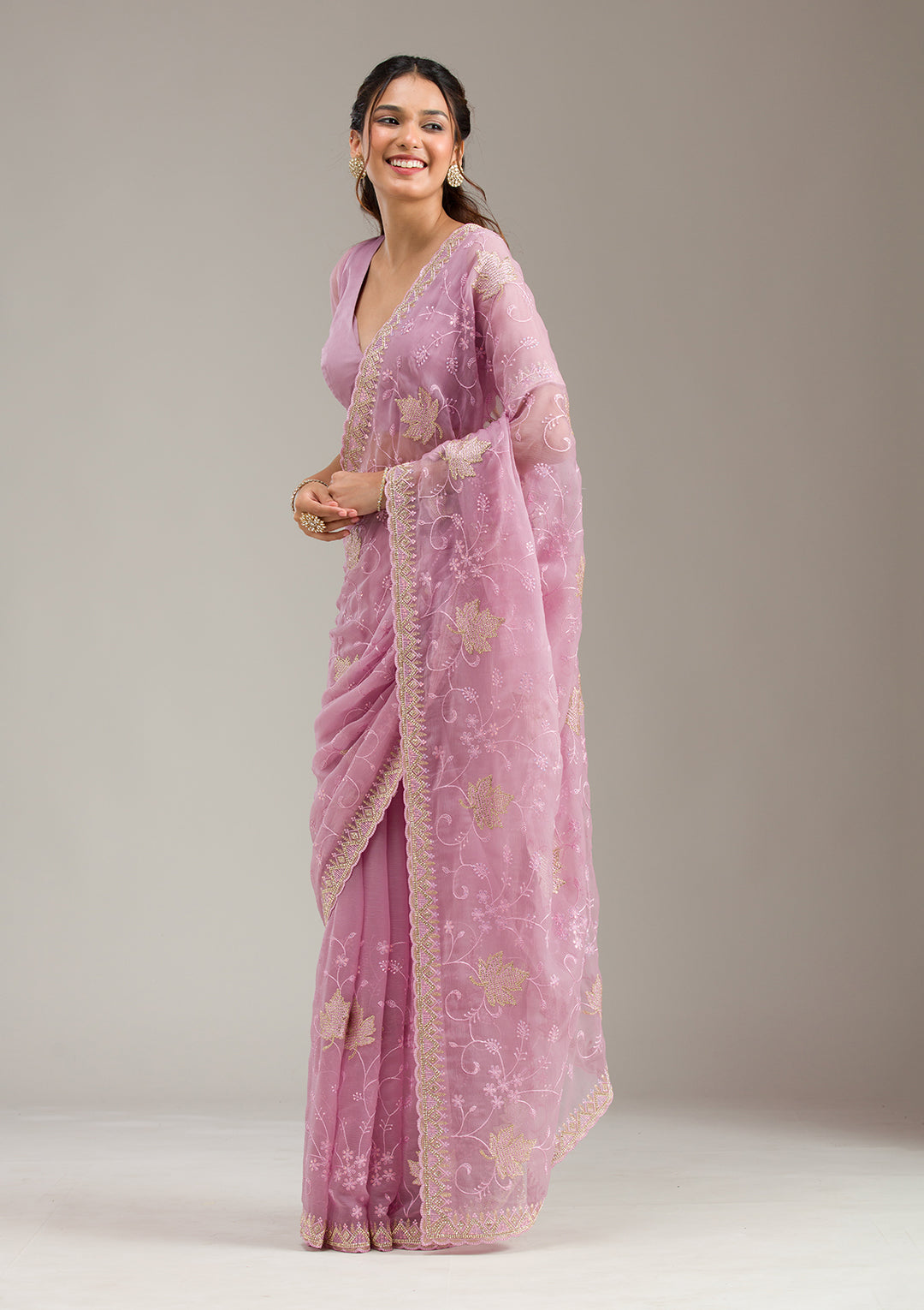 Lavender Chiffon Threadwork Saree With Matching Blouse Piece