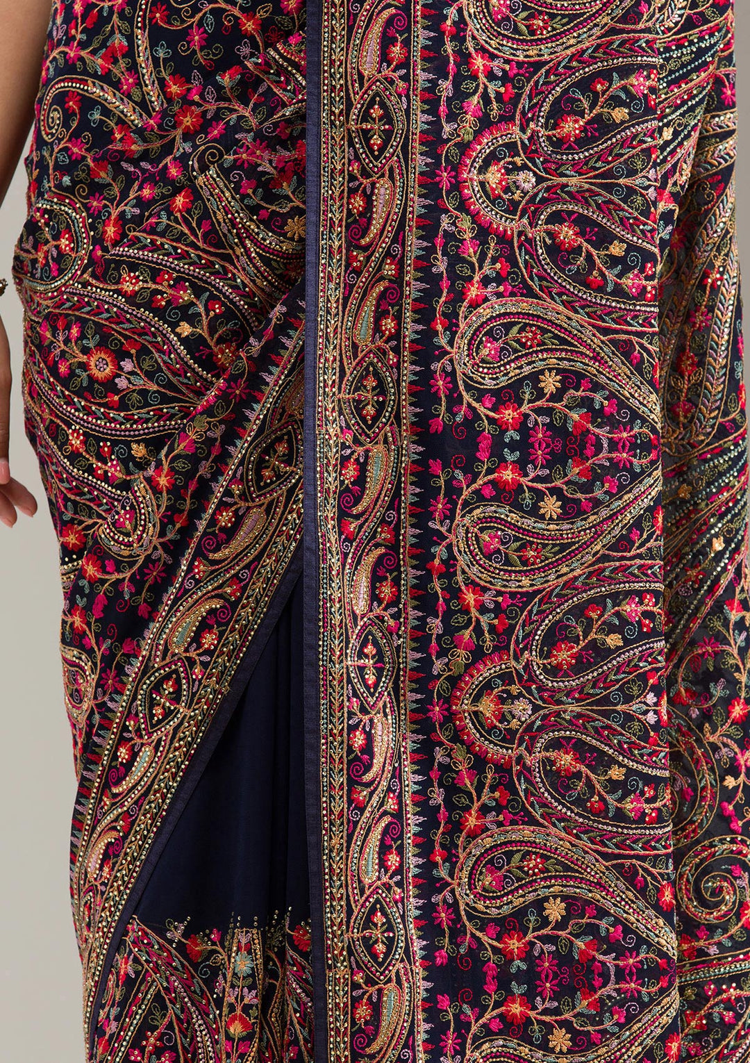 Navy Blue Georgette Kashmiri Saree With Matching Blouse Piece