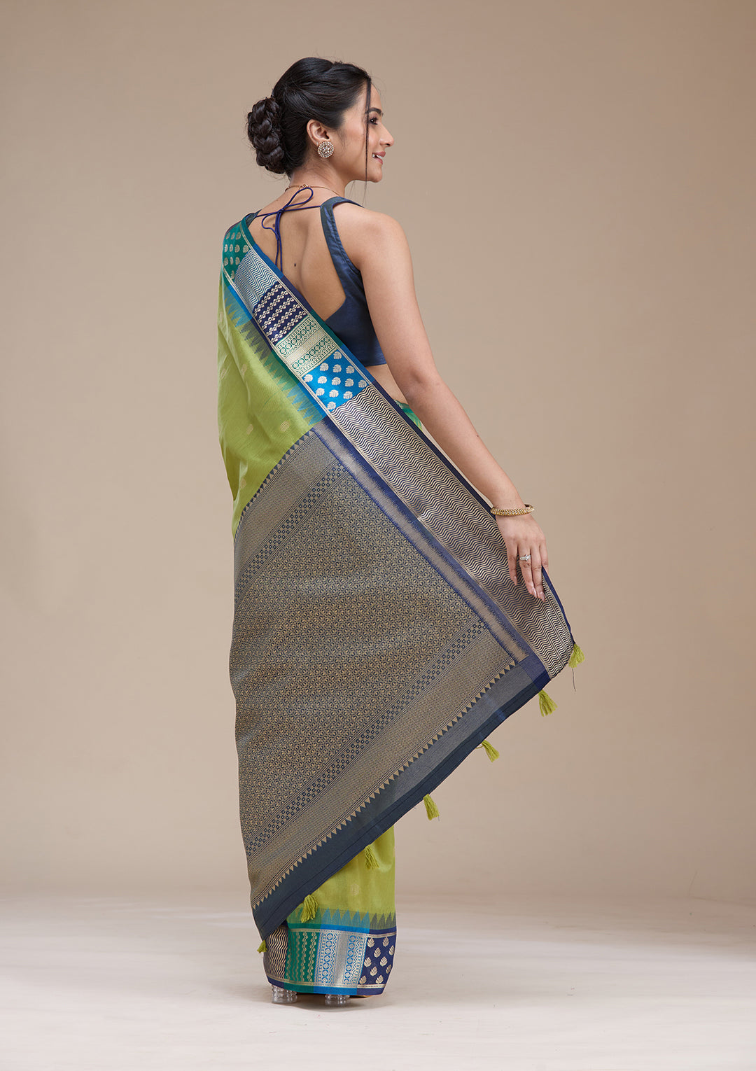 Leaf Green Silk Buti Gold Zariwork Saree With Matching Blouse Piece