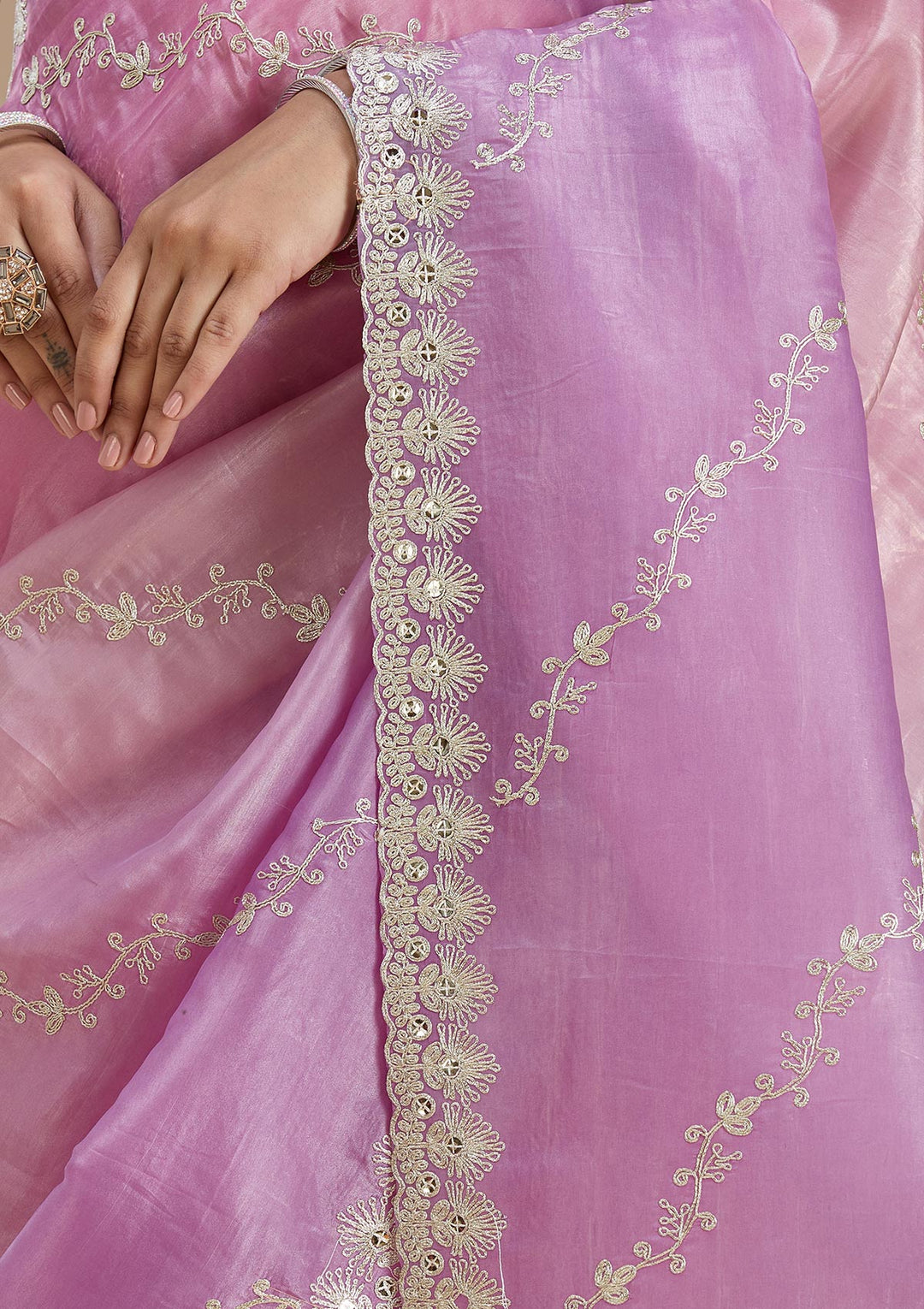 Lavender Crepe Gotapatti Saree With Matching Blouse Piece