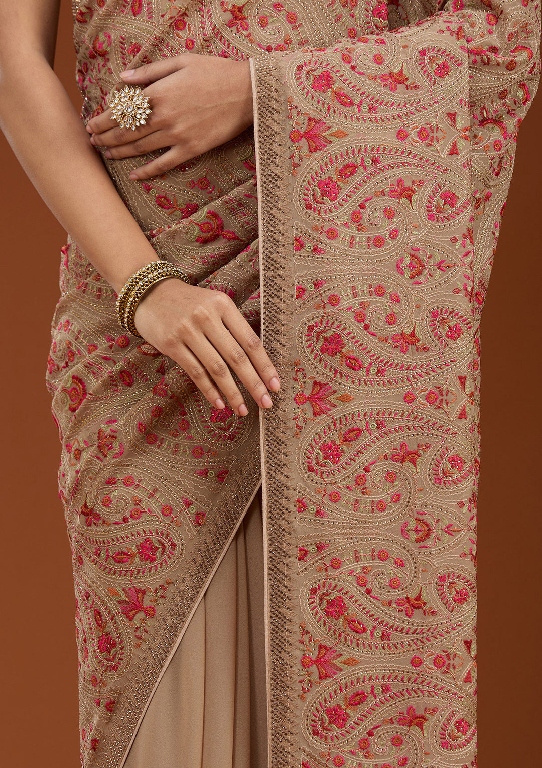 Beige Georgette Kashmiri Saree With Matching Blouse Piece