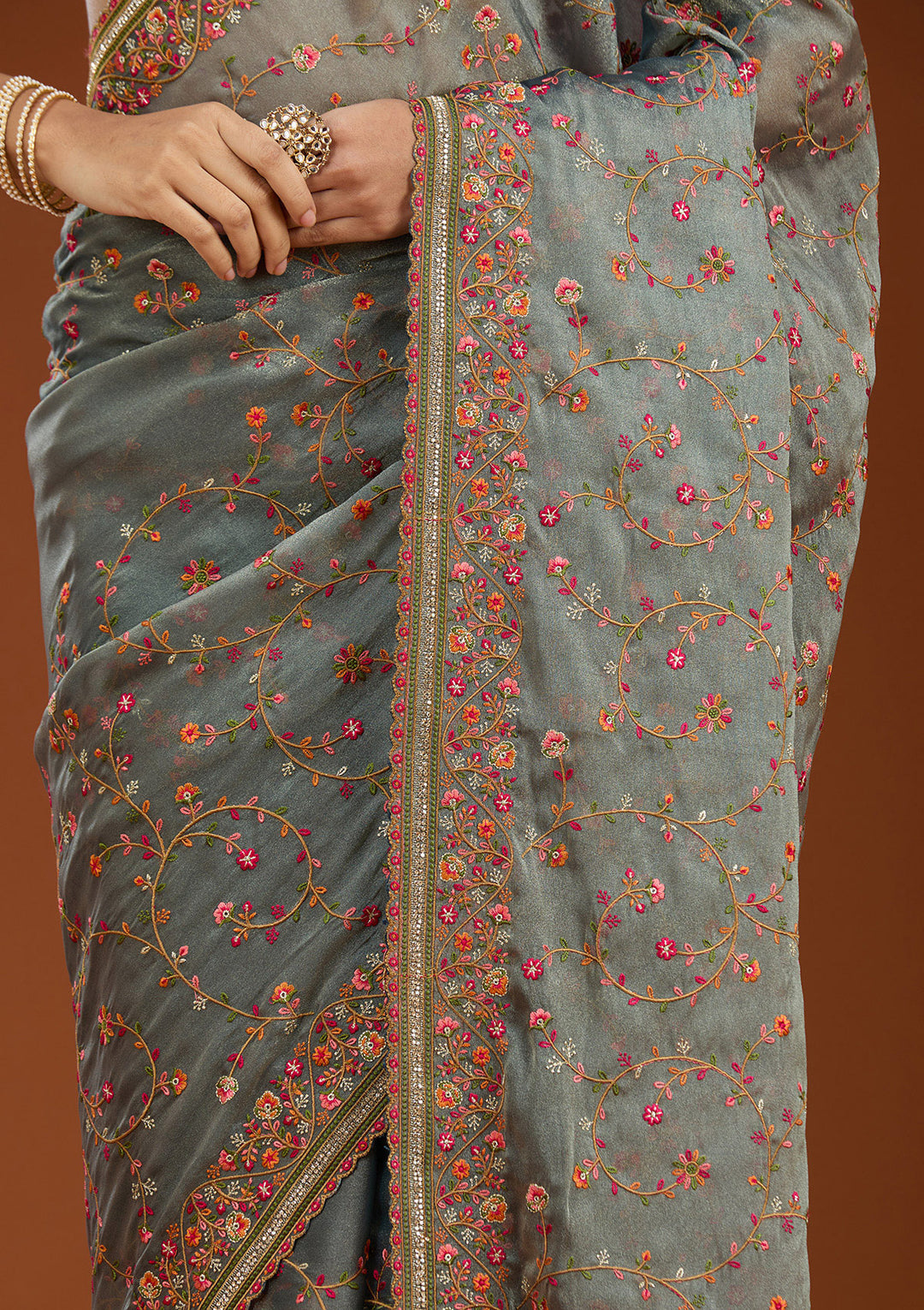 Grey Tissue Threadwork Saree With Matching Blouse Piece