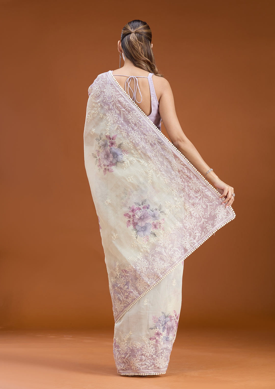 Beige Chanderi Threadwork Saree With Matching Blouse Piece
