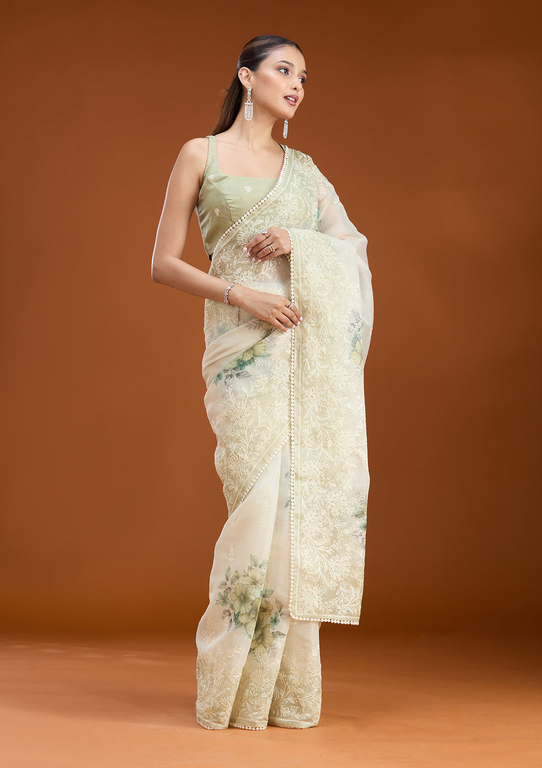 Beige Chanderi Threadwork Saree With Matching Blouse Piece