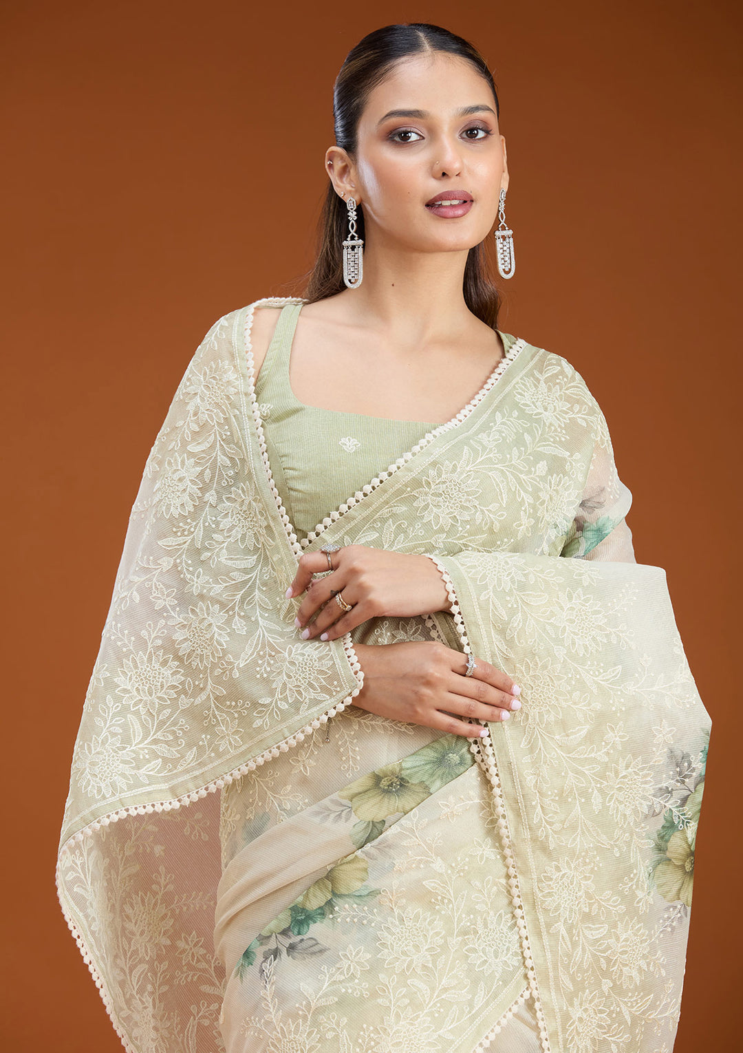 Beige Chanderi Threadwork Saree With Matching Blouse Piece