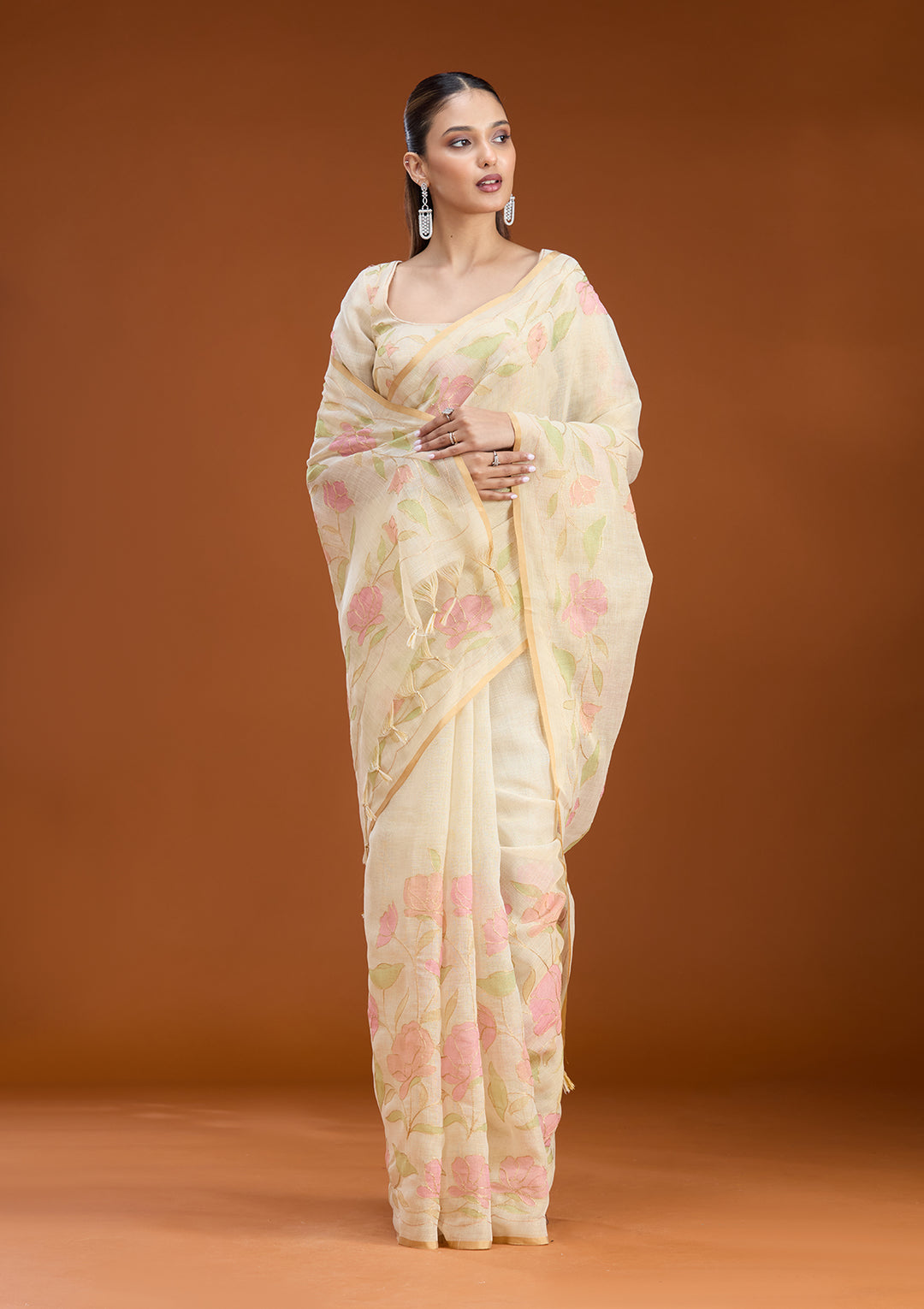 Beige Chanderi Floral Gold Zariwork Saree With Matching Blouse Piece