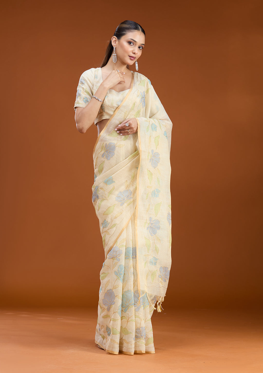 Beige Chanderi Floral Gold Zariwork Saree With Matching Blouse Piece
