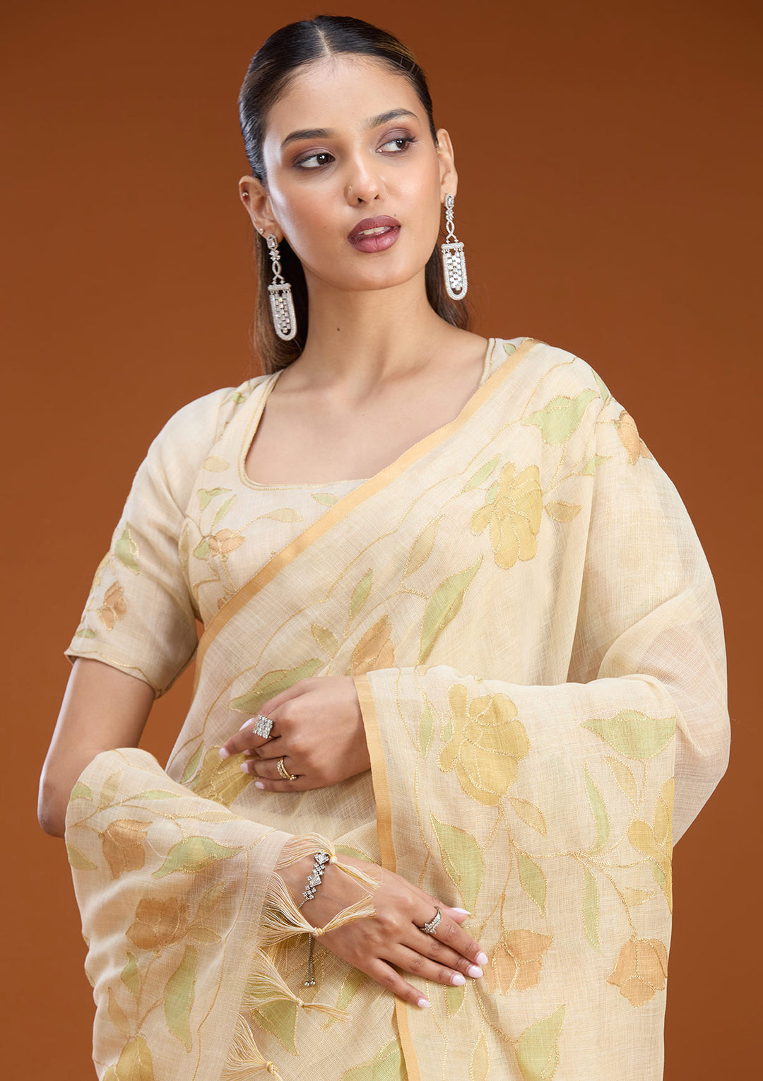 Beige Chanderi Floral Gold Zariwork Saree With Matching Blouse Piece