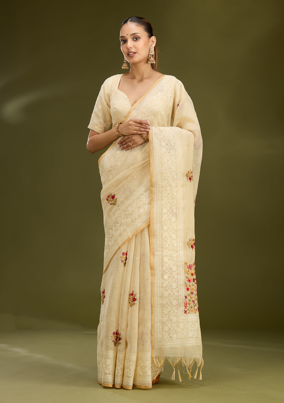 Beige Chanderi Threadwork Saree With Matching Blouse Piece