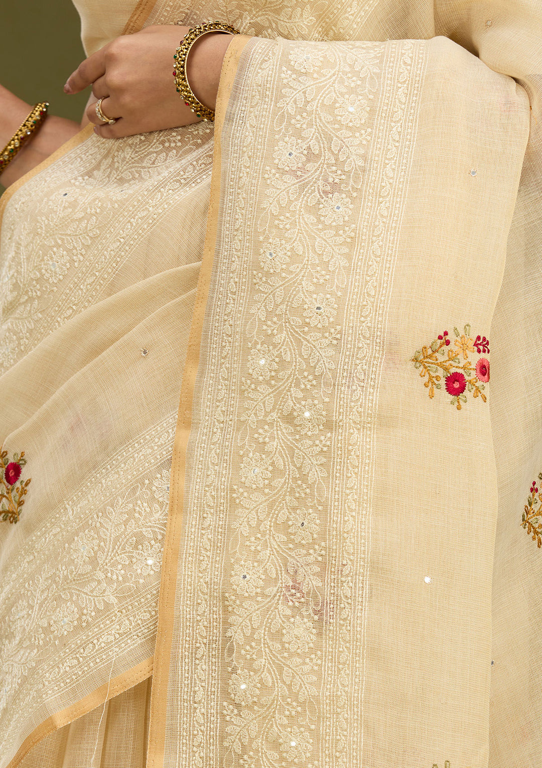 Beige Chanderi Threadwork Saree With Matching Blouse Piece
