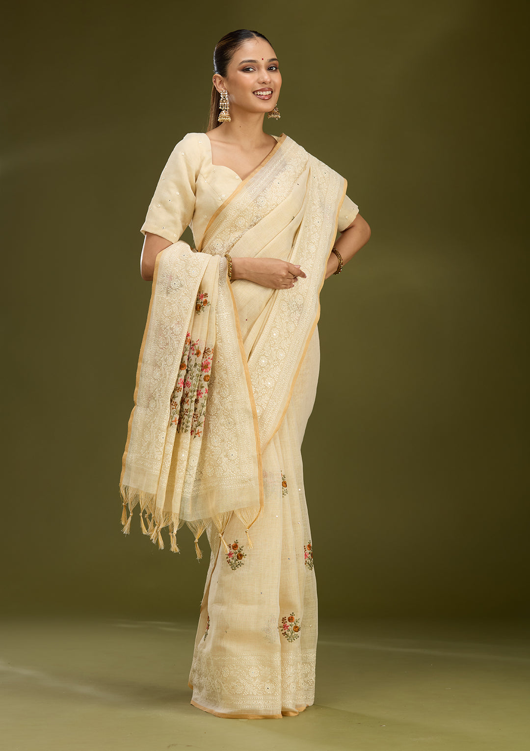 Beige Chanderi Threadwork Saree With Matching Blouse Piece