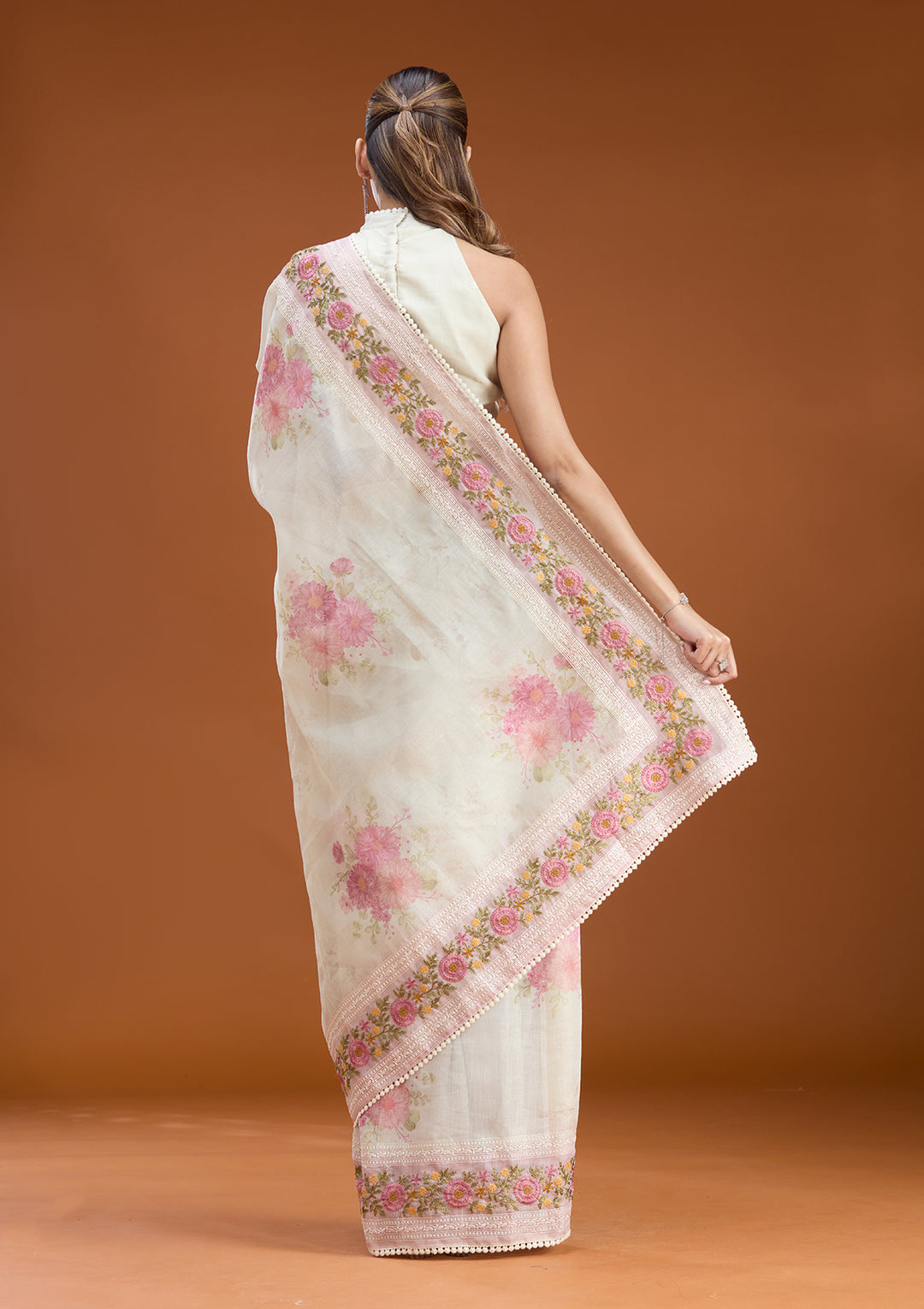 Baby Pink Chanderi Threadwork Saree With Matching Blouse Piece