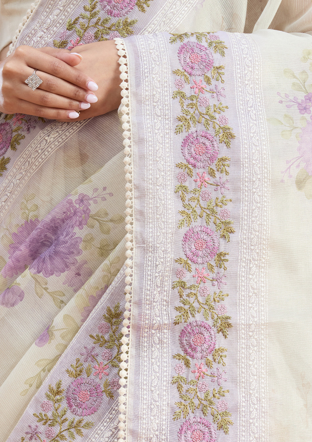 Lavender Chanderi Threadwork Saree With Matching Blouse Piece