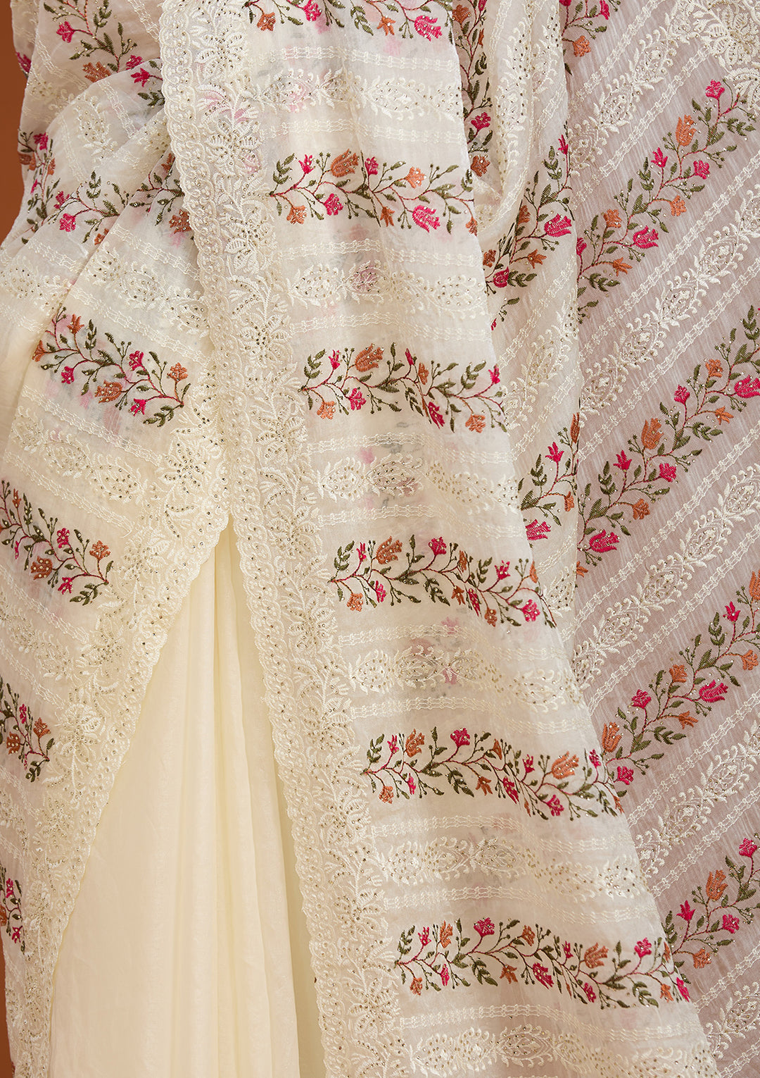 Off White Cotton Threadwork Saree With Matching Blouse Piece