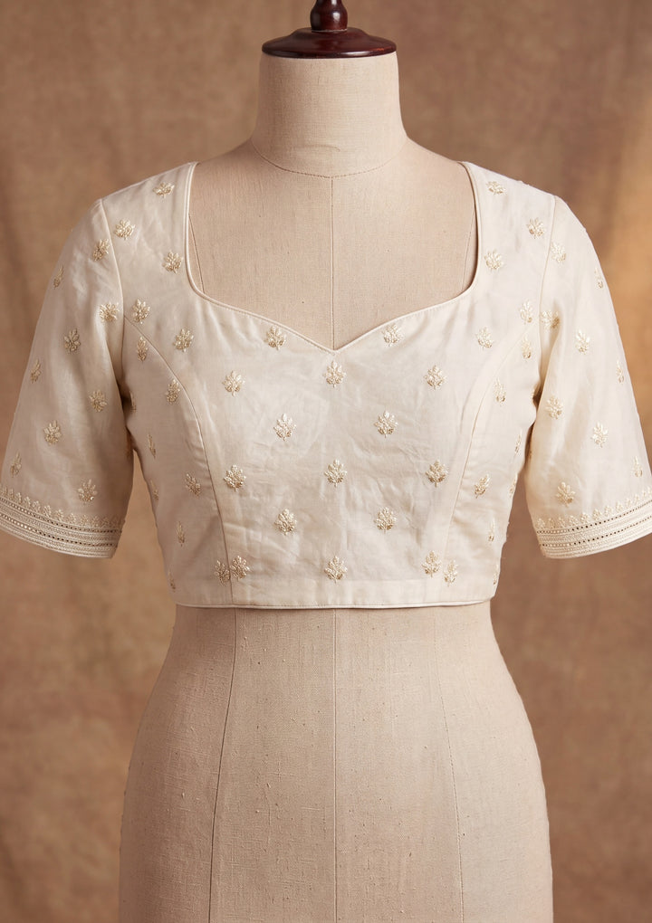Off White Cotton Threadwork Saree With Matching Blouse Piece