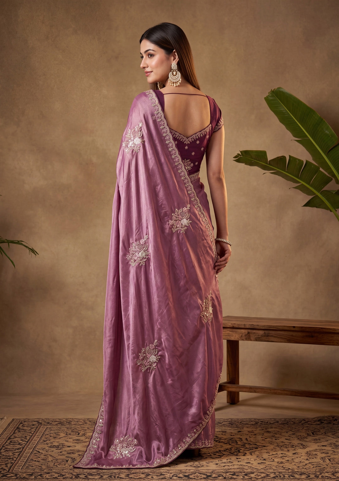 Dark Lavender Threadwork Crepe Saree With Matching Blouse Piece