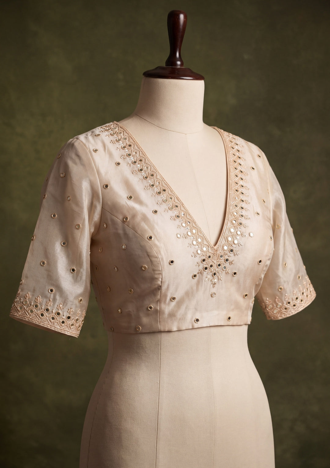 Off White Tissue Threadwork Saree With Matching Blouse Piece