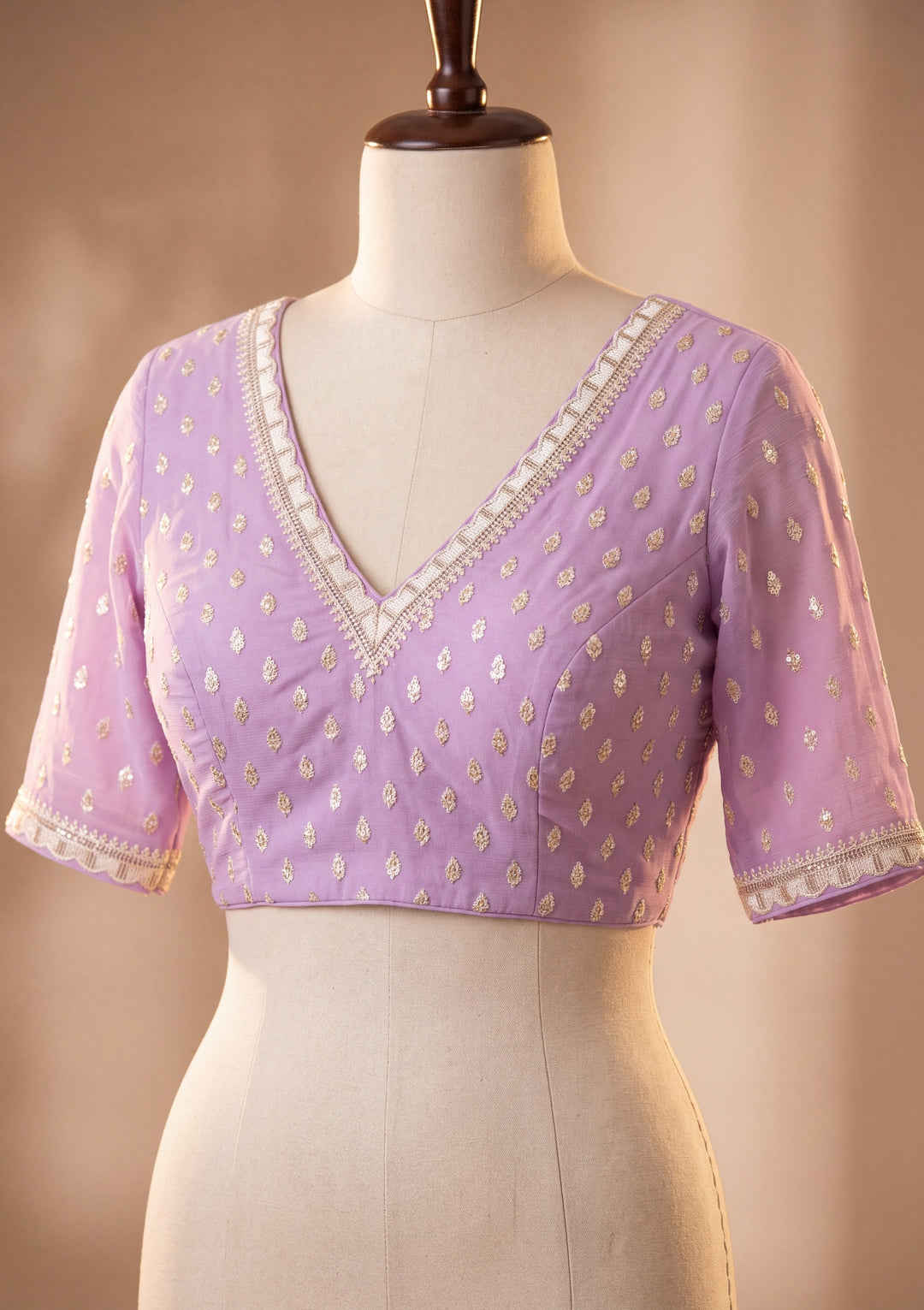 Lavender Chiffon Threadwork Saree With Matching Blouse Piece