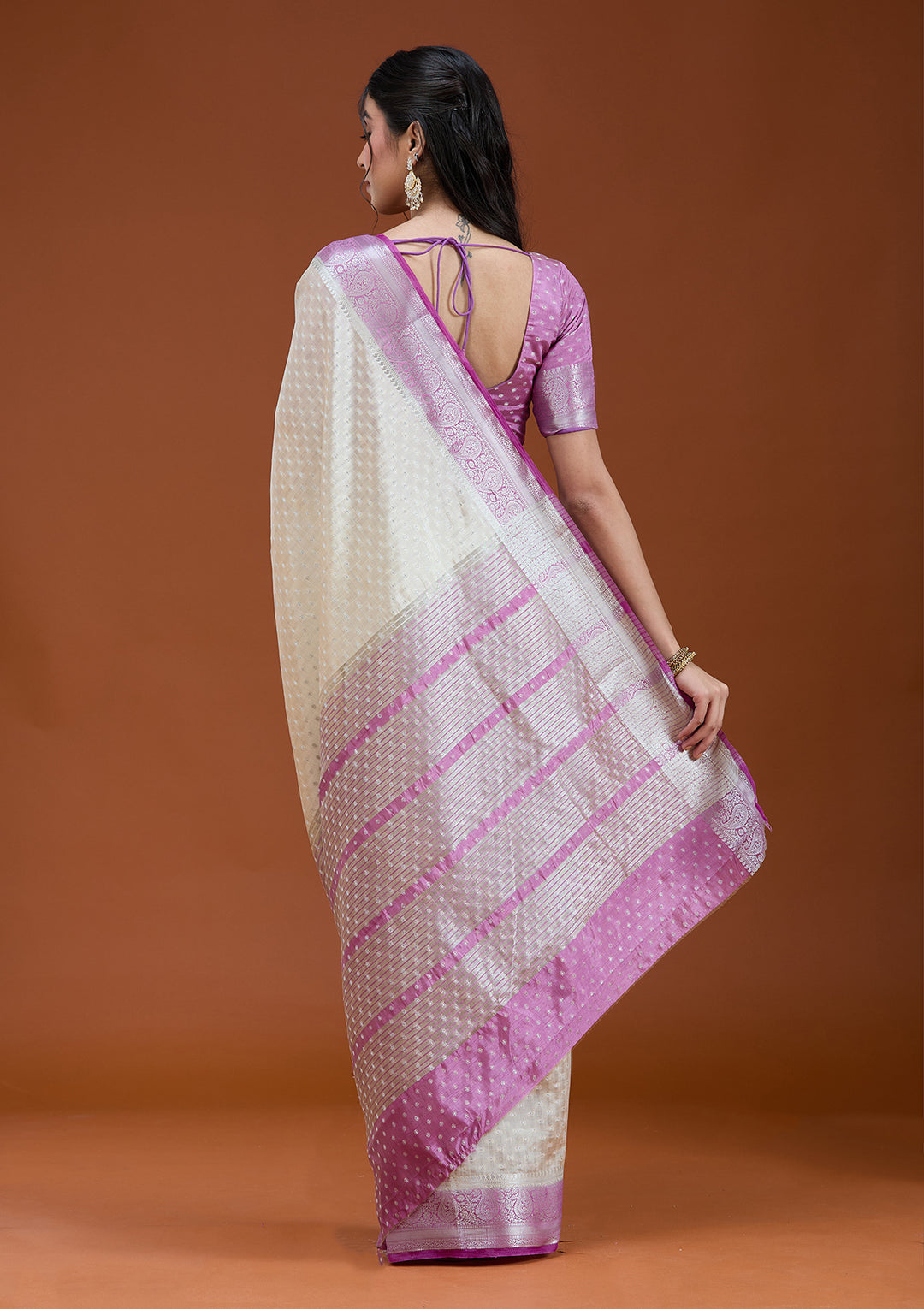 Off White Silk Buti Gold Zariwork Saree With Matching Blouse Piece